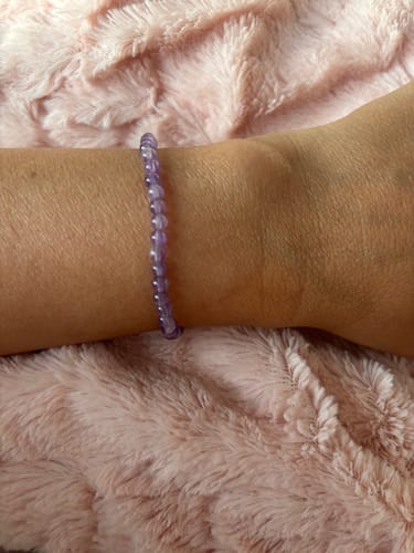 Customer photo review of Amethyst Bracelet Mini