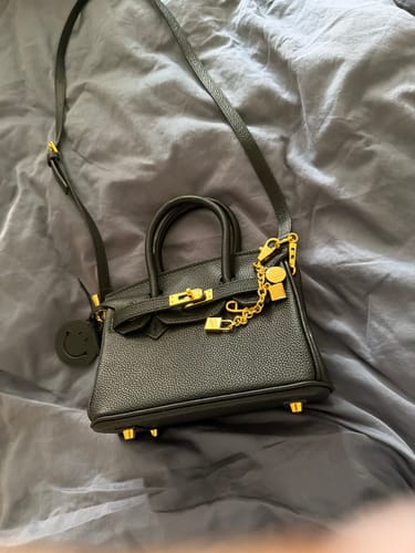 Customer photo review of HM Gold Breloque Olga Bag Charm