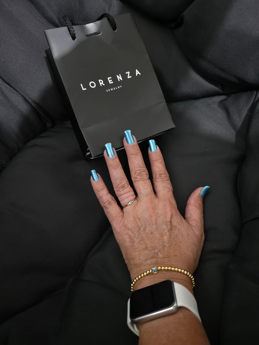 Customer photo review of Anillo Zirconia Birthstone