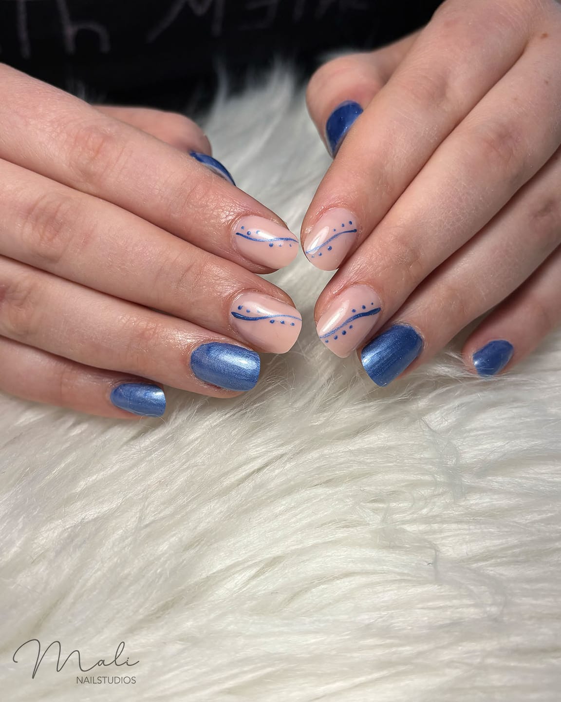 Customer photo review of UV / LED Color Gel - metallic blau - Art. 80182
