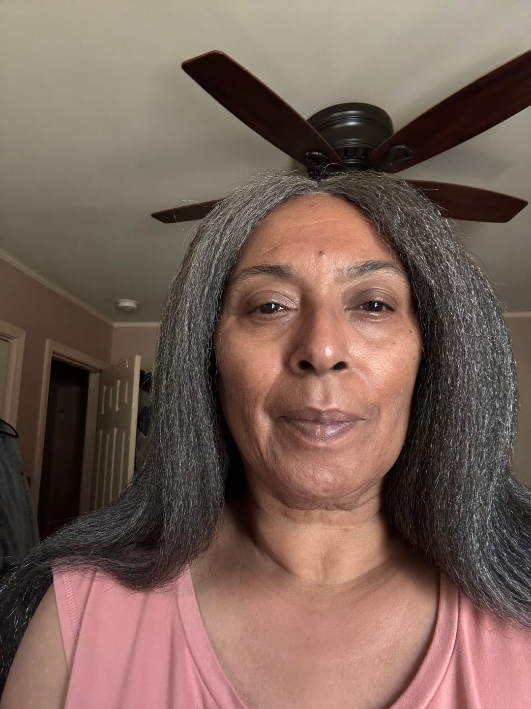 Customer photo review of Luvwin 5x5 Closure Kinky Straight Salt & Pepper Free Parting Glueless Wig