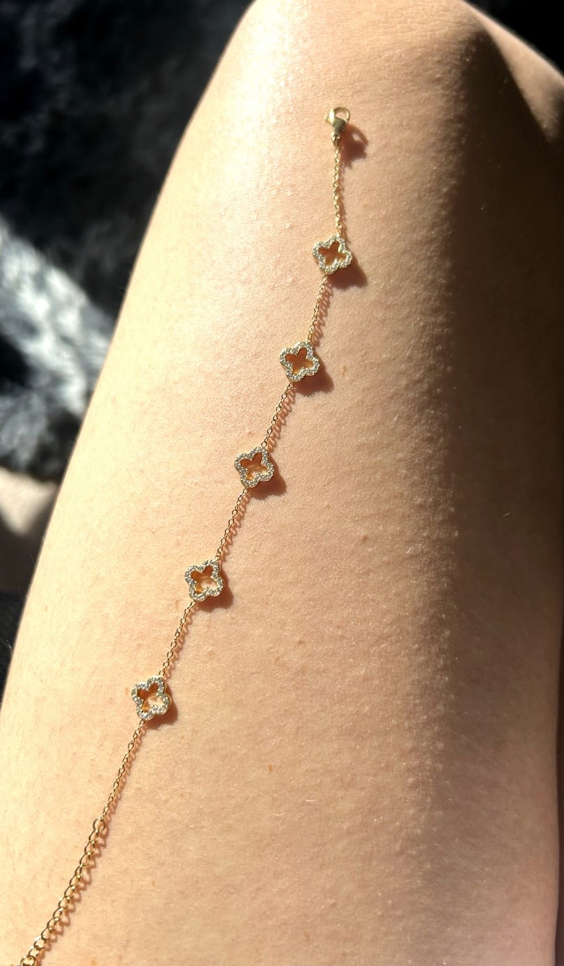 Customer photo review of Spring Lucky Leaf Armband 14K Vergoldet