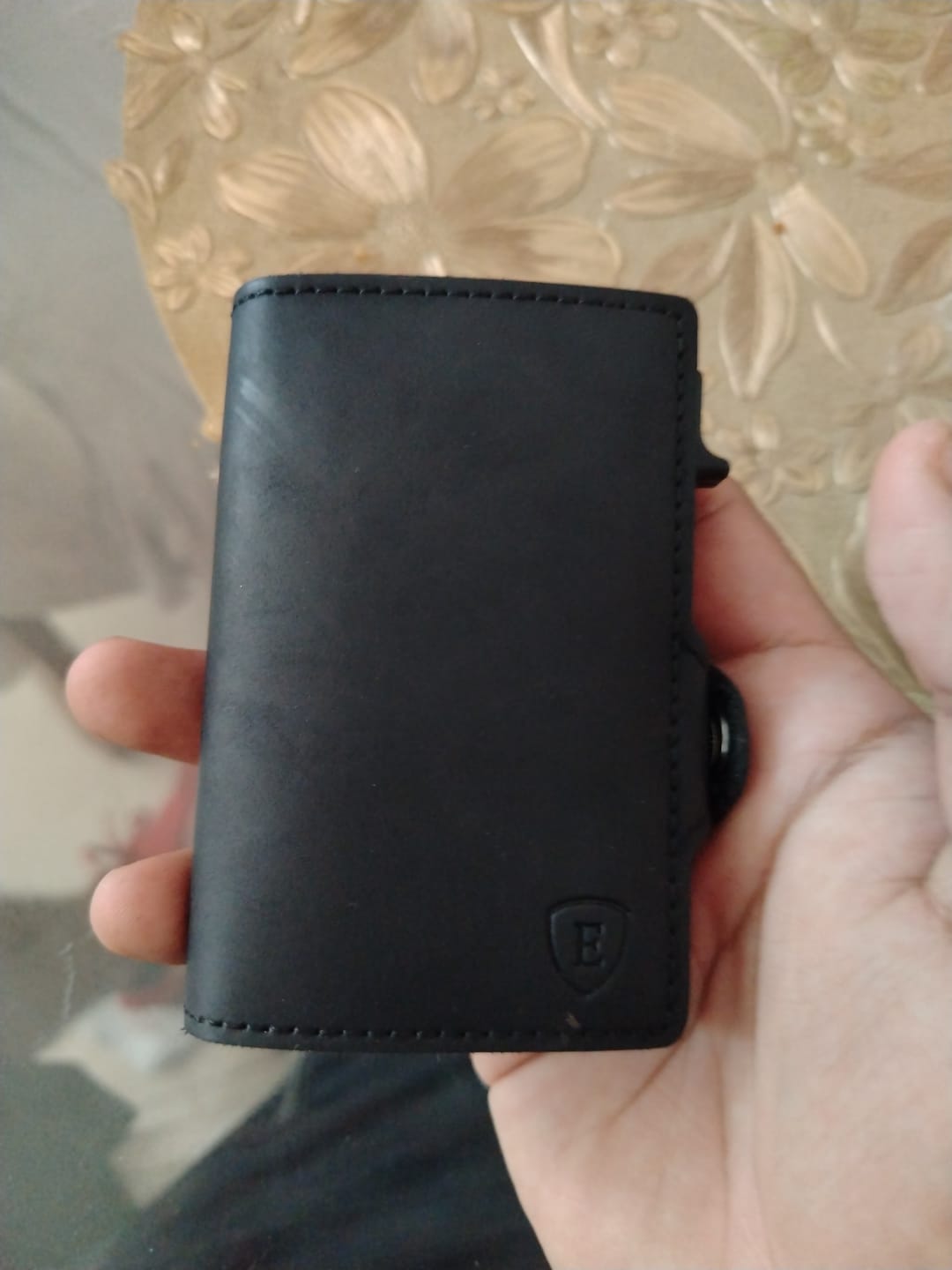 Customer photo review of E-BLACK/RED