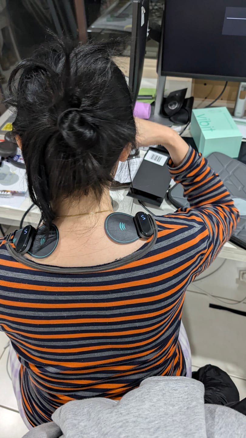 Customer photo review of Vibit TENS - Electrical Nerve Stimulation Therapy