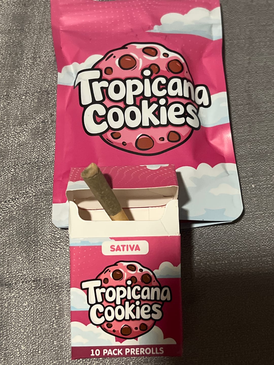 Customer photo review of Tropicana Cookies - Pack of Pre-Rolls (10 Pack) - Sativa