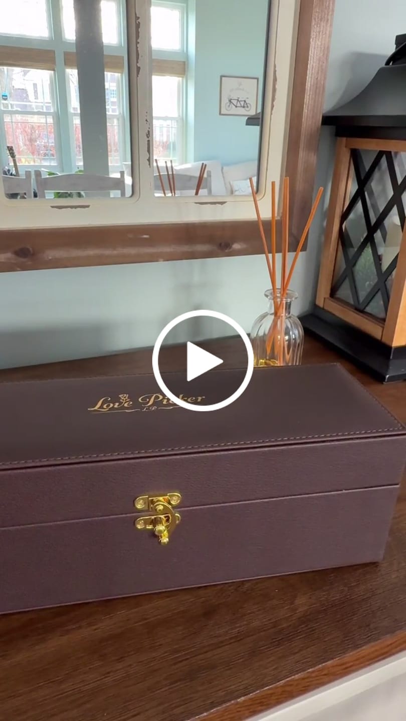 Customer video review of Umber Signature Selection Box — 24K Gold Rose (Choose Your Color)