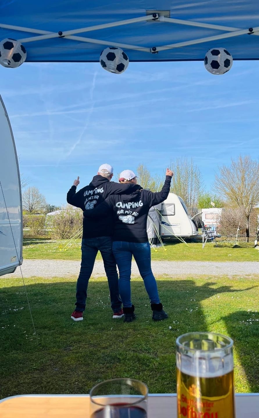 Customer photo review of Nur mit dir links - Rückendruck | Premium Hoodie unisex
