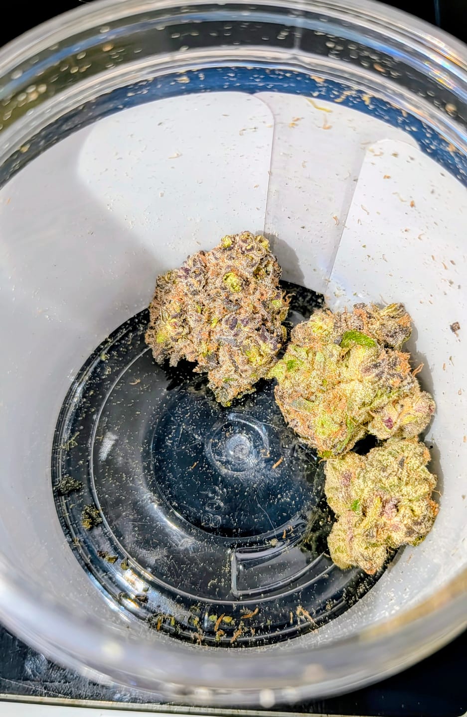 Customer photo review of Indoor Exotics - Hashburger - 14 Grams - Indica