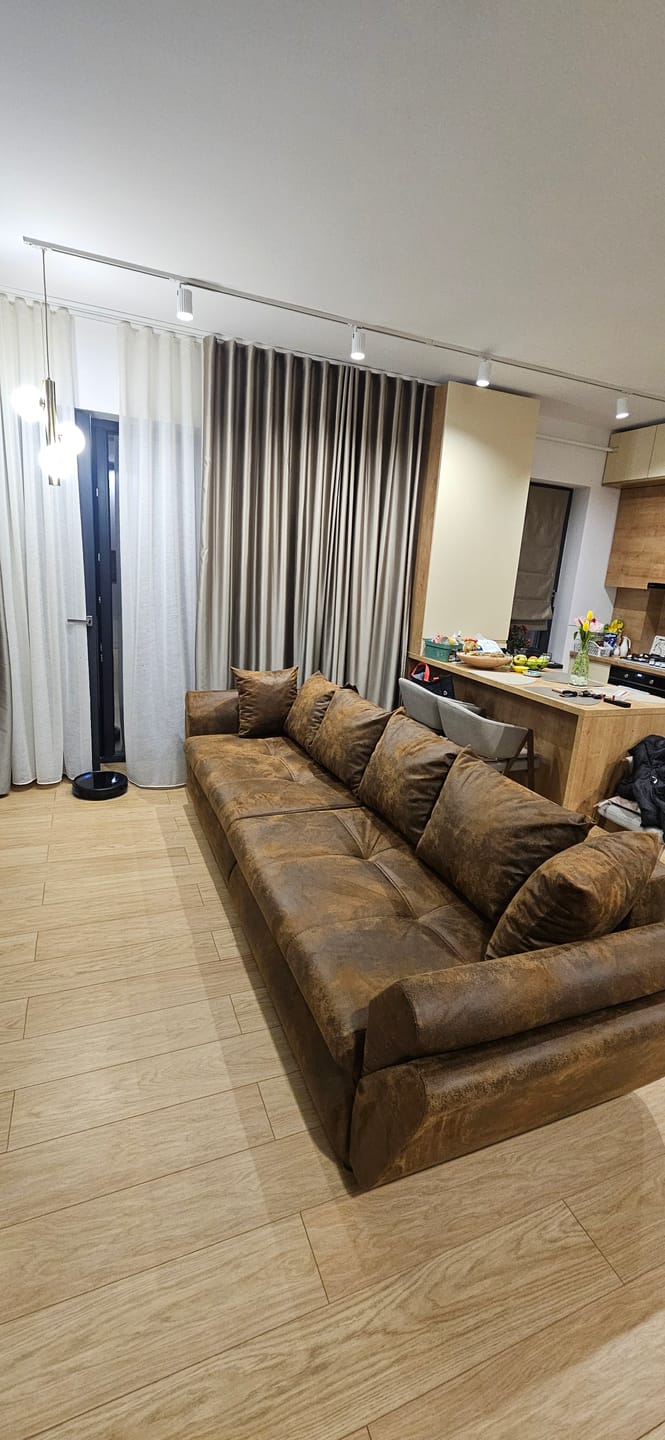 Customer photo review of Canapea extensibilă dumonde cu ladă de depozitare si sezut confortabil din spuma high-density, Loana Enjoy Kaki 300x100 cm