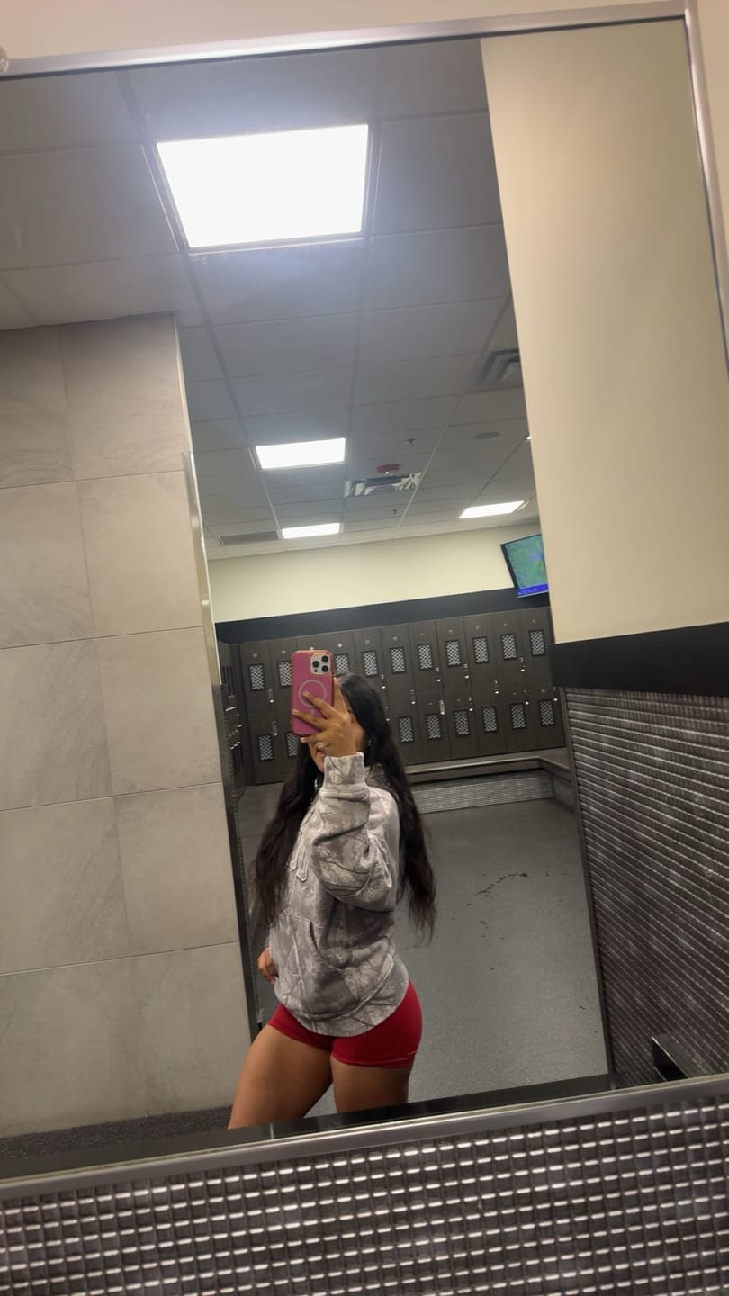Customer photo review of W5192 - Layover Hoodie