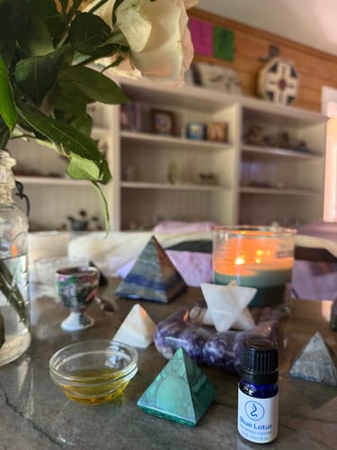 Customer photo review of True Egyptian Blue Lotus Oil 5 mL | Cold-Pressed