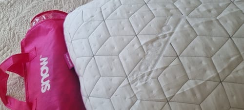 Customer photo review of Bundle 2x IWS SnowTouch® Pillows