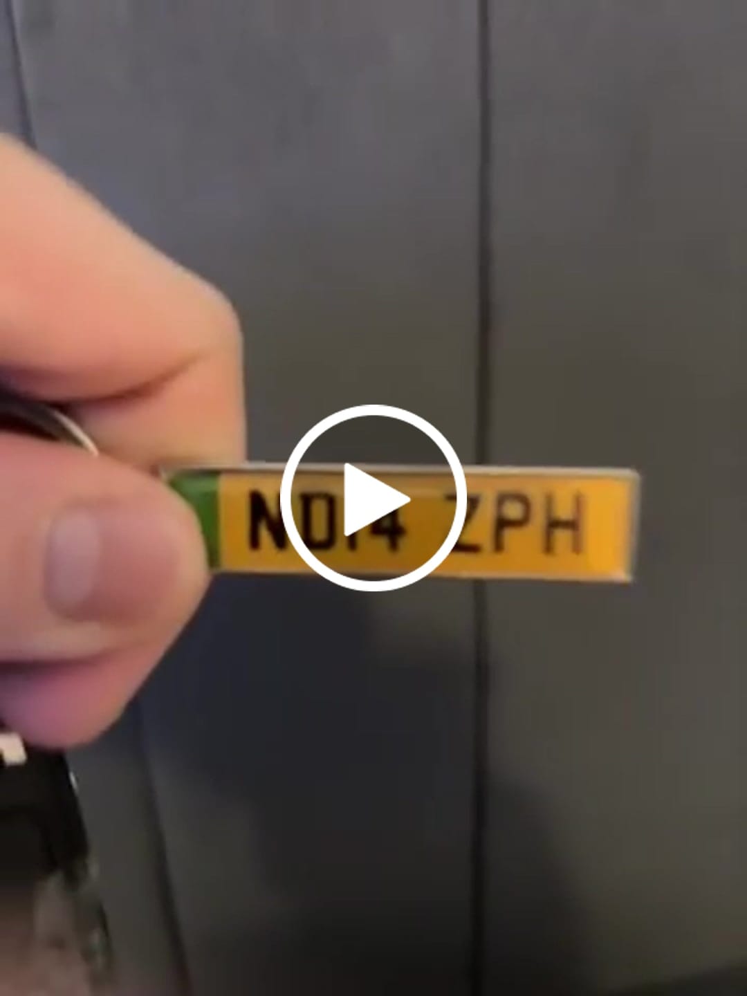 Customer video review of Personalised Metal Number Plate Keyring