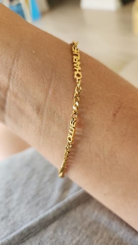 Customer photo review of Pulsera personalizada con nombre