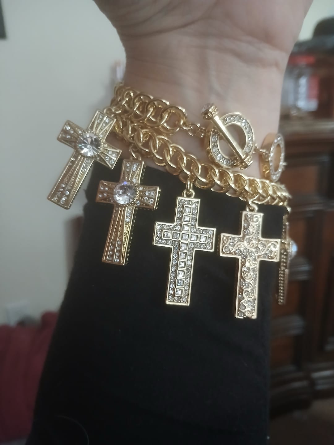Customer photo review of Heidi Daus®"Sheer Heaven" Crystal & Chain Charm Bracelet