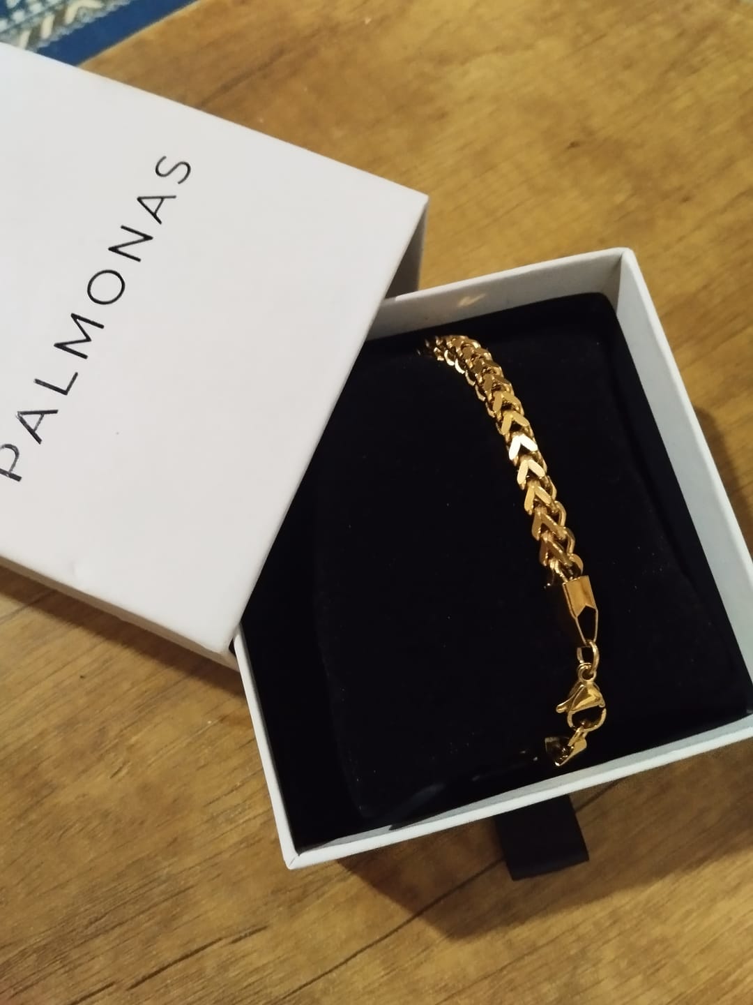 Customer photo review of Classic Gold Chain Bracelet