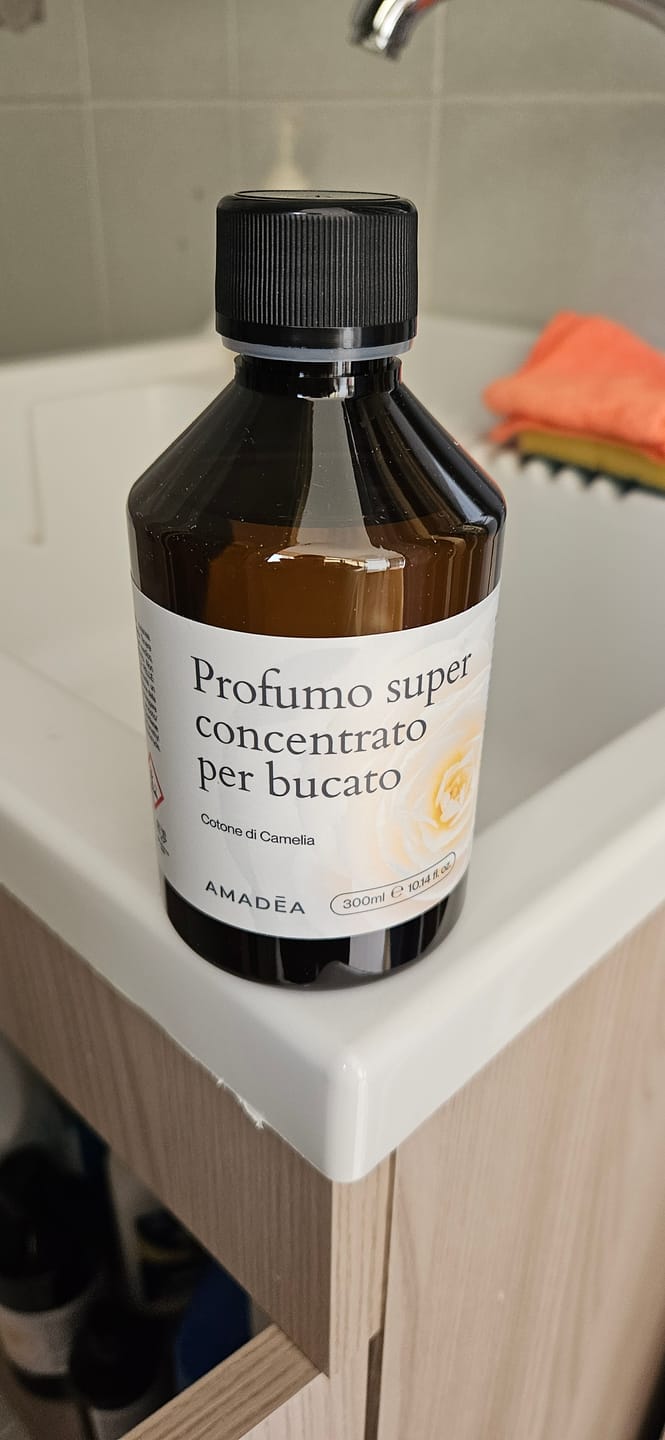 Customer photo review of Profumo Super Concentrato per Bucato Cotone di Camelia