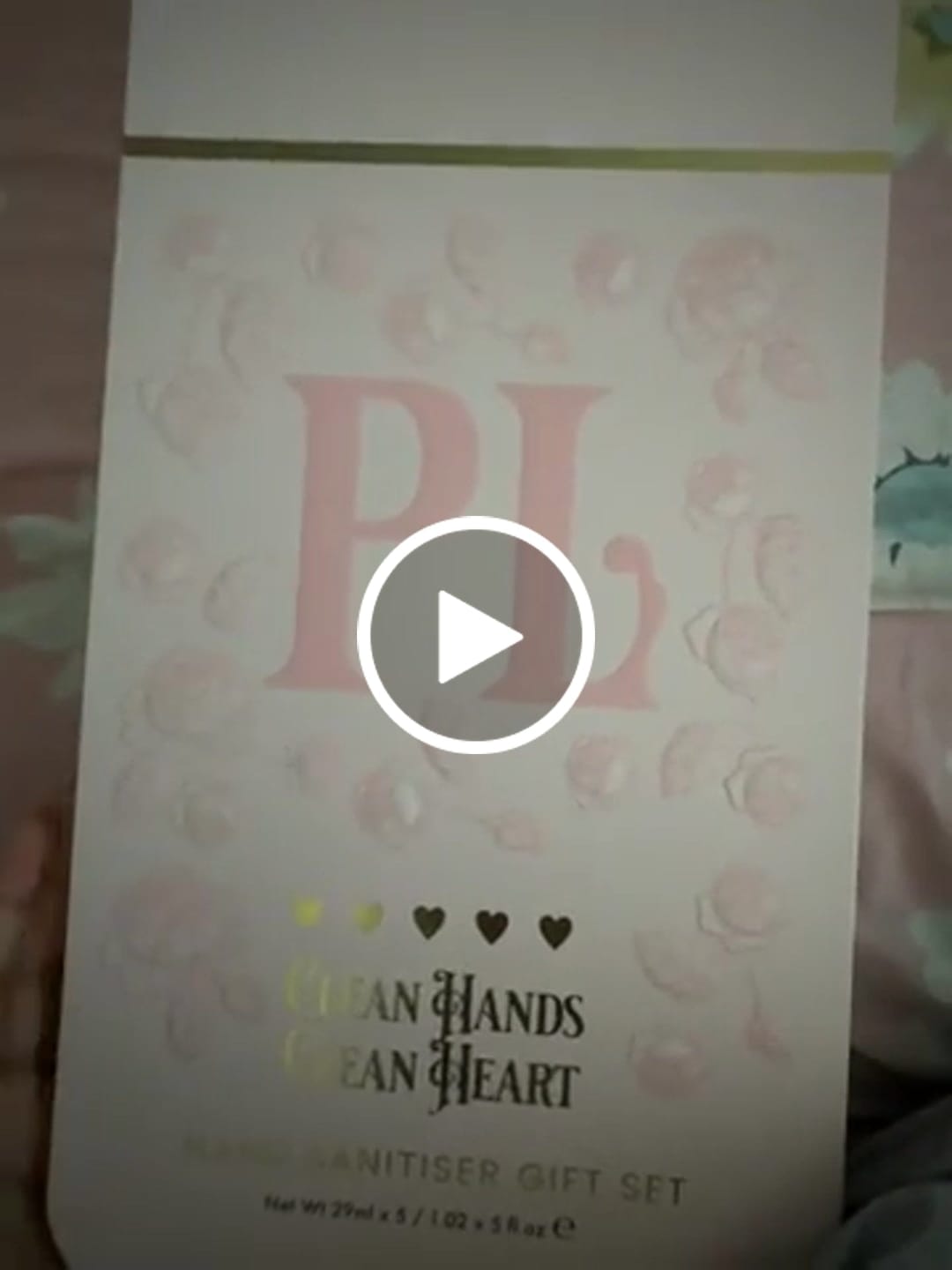 Customer video review of Hand Cleansing Spray PR Gift Set
