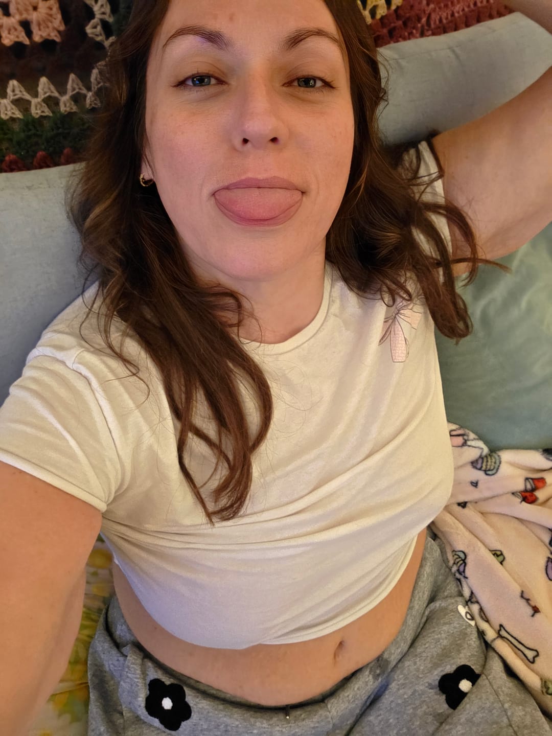 Customer photo review of Aelfric Eden Floral Embroidery Baggy Barrel Sweatpants