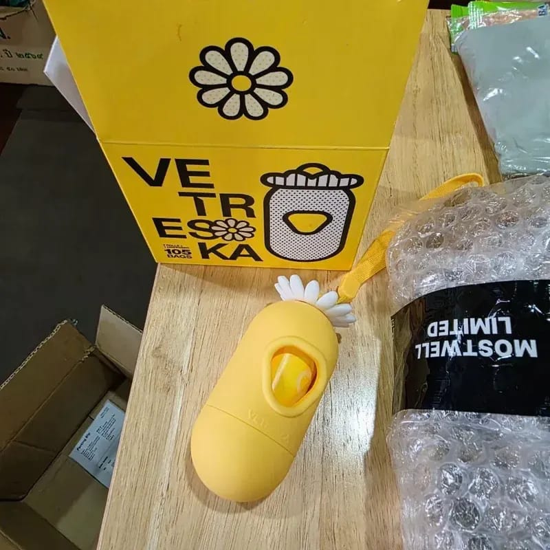 Customer photo review of Daisy Poop Bags & Dispenser