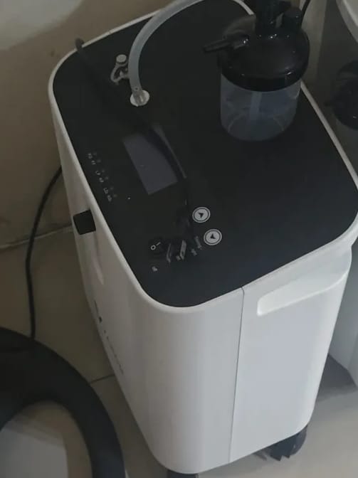 Customer photo review of VARON Serene 3 Quiet Home Oxygen Concentrator | 1-10L/min Flow Settings