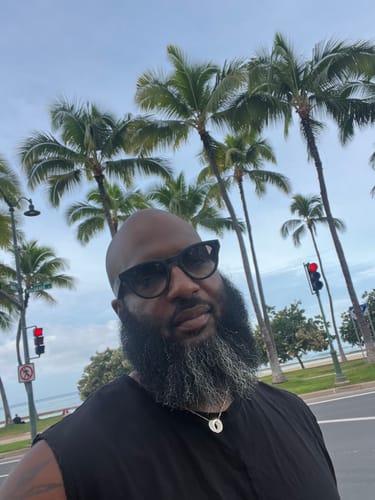 Customer photo review of Ray-Ban - Meta Headliner Gen 2 (Matte Black | Clear)