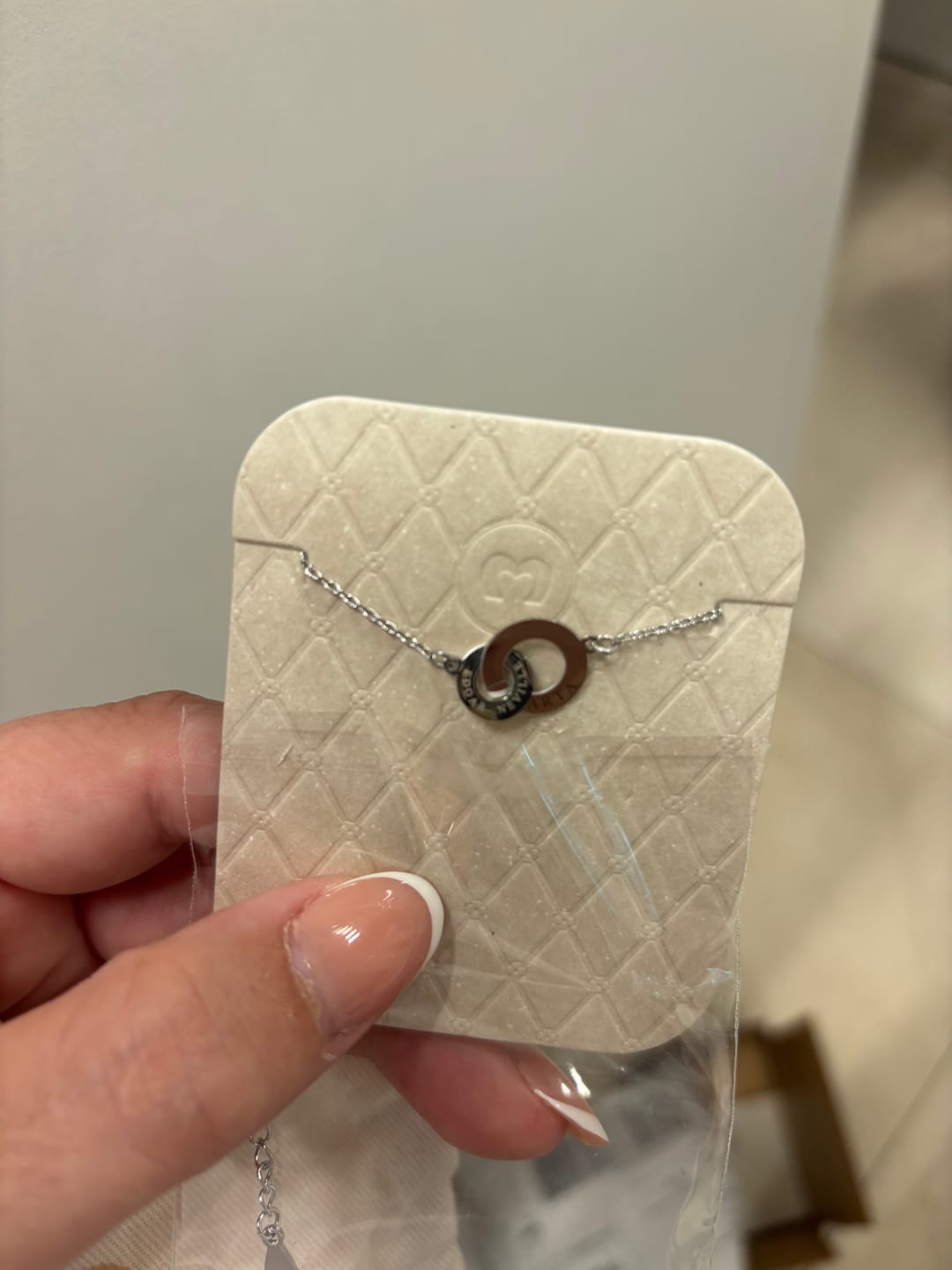 Customer photo review of Pulsera Apego - Personalizado
