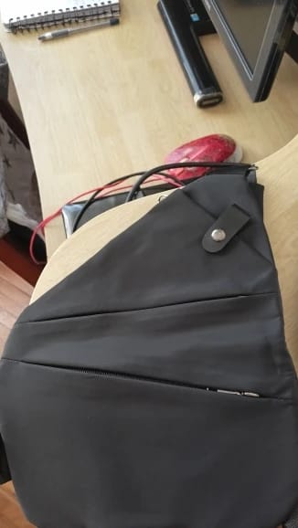 Customer photo review of SecuBag | Anti-Theft Urban Crossbody Bag