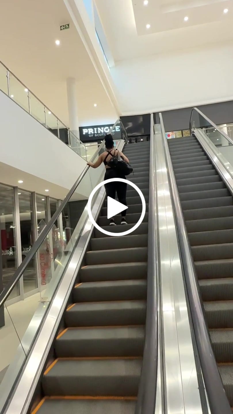 Customer video review of Sport Yoga Set Tracksuit Gym Set
