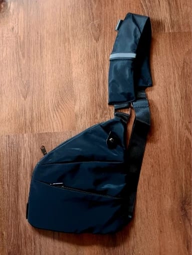 Customer photo review of SecuBag | Anti-Theft Urban Crossbody Bag