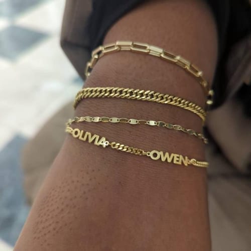 Customer photo review of Pulsera personalizada con nombre