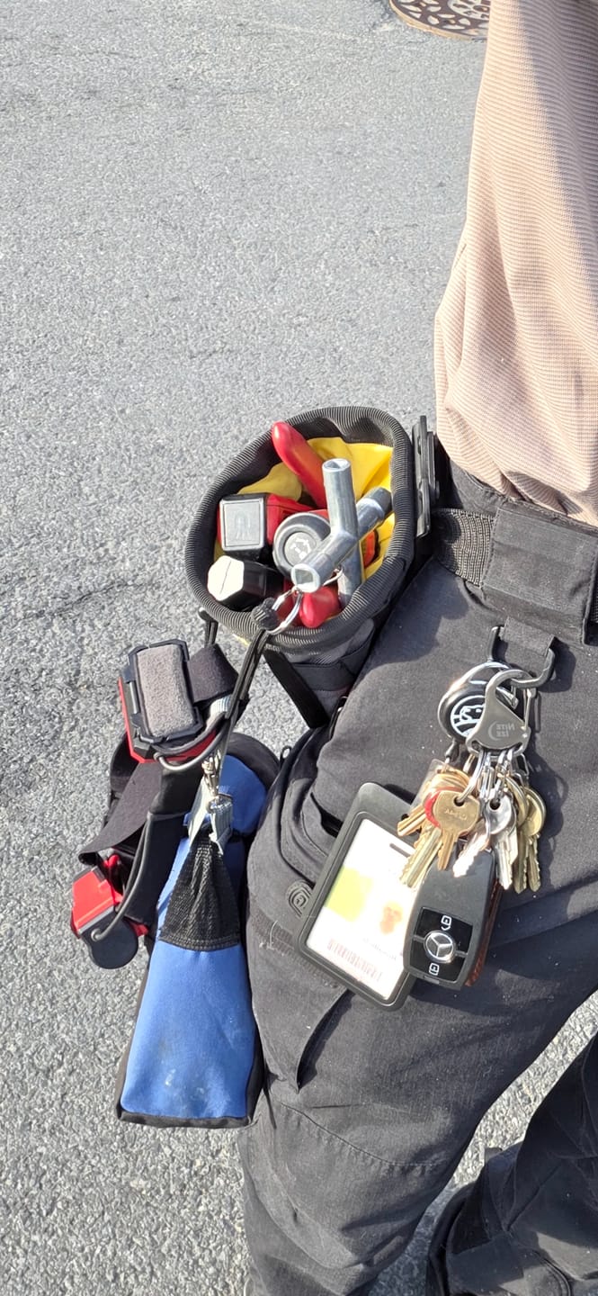Customer photo review of Joey Pouch | Clip-On Tool & Hardware Pouch
