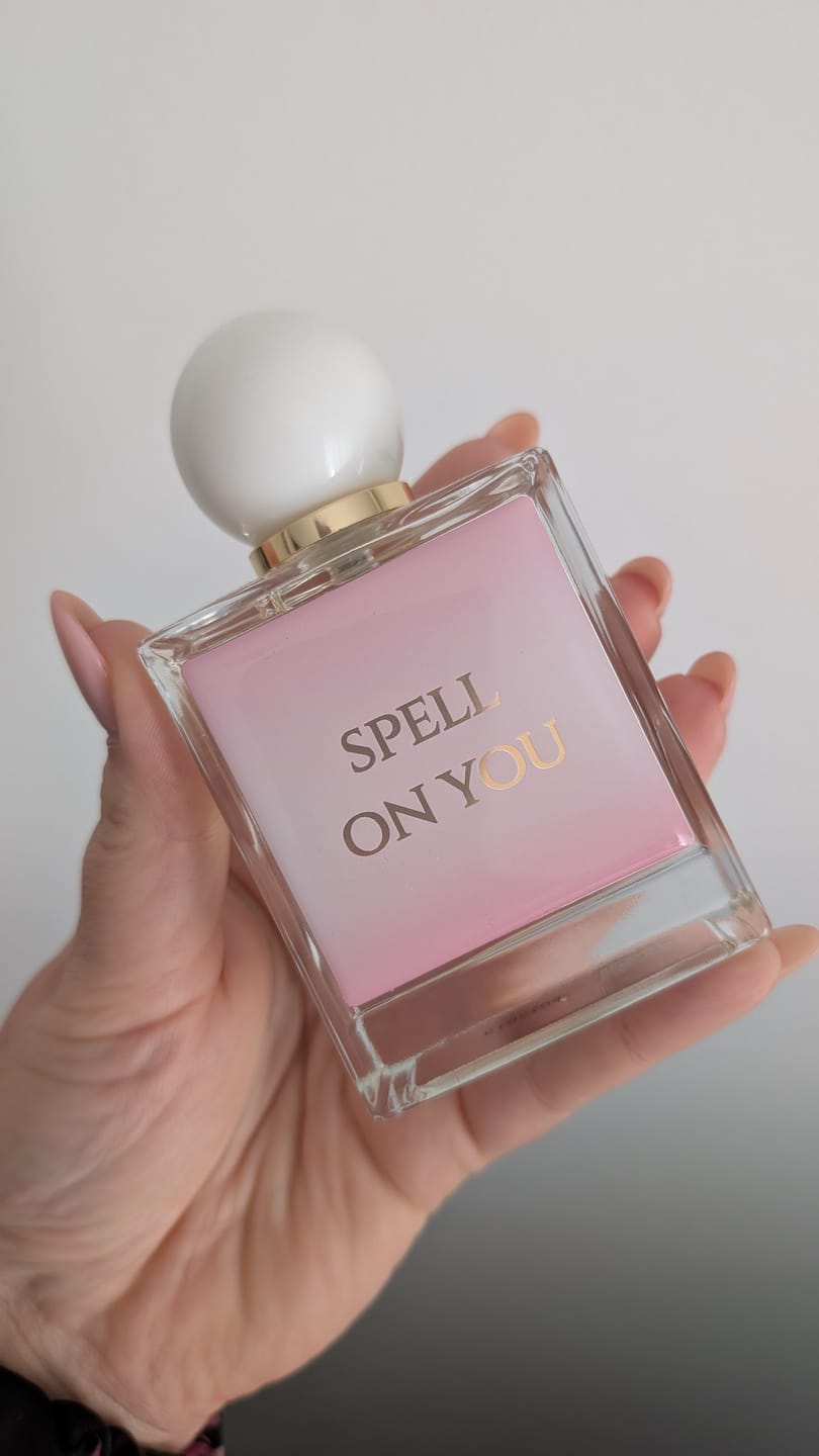 Customer photo review of Spell On You