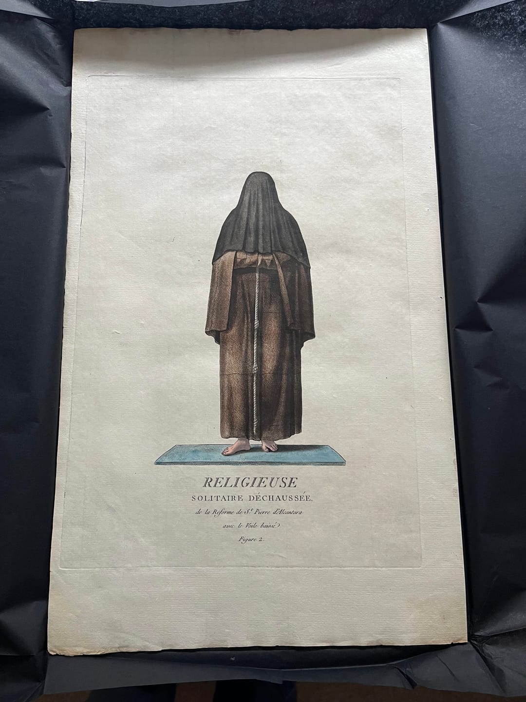 Customer photo review of RELIGIEUSE SOLITAIRE DÉCHAUSSÉE – gravure originale du XVIIIᵉ siècle