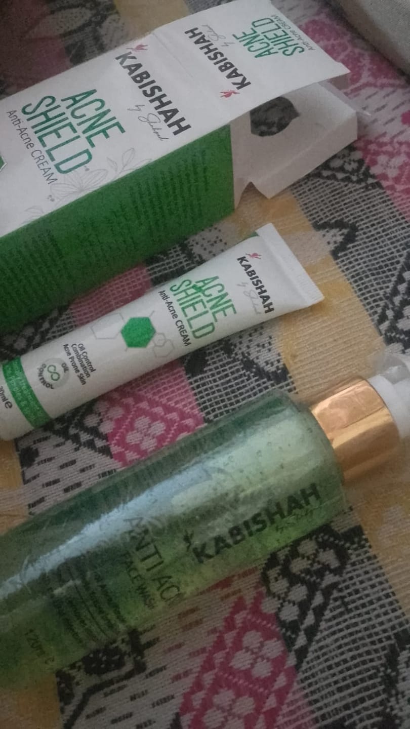 Customer photo review of Anti Acne Bundle