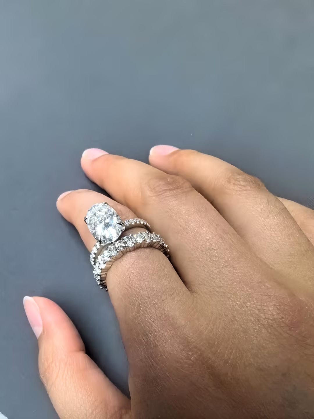 Customer photo review of S925 4.5Ct Luxury Oval Cut 2PC Wedding Ring Set In Sterling Silver Stackable Rings For Everyday Wear