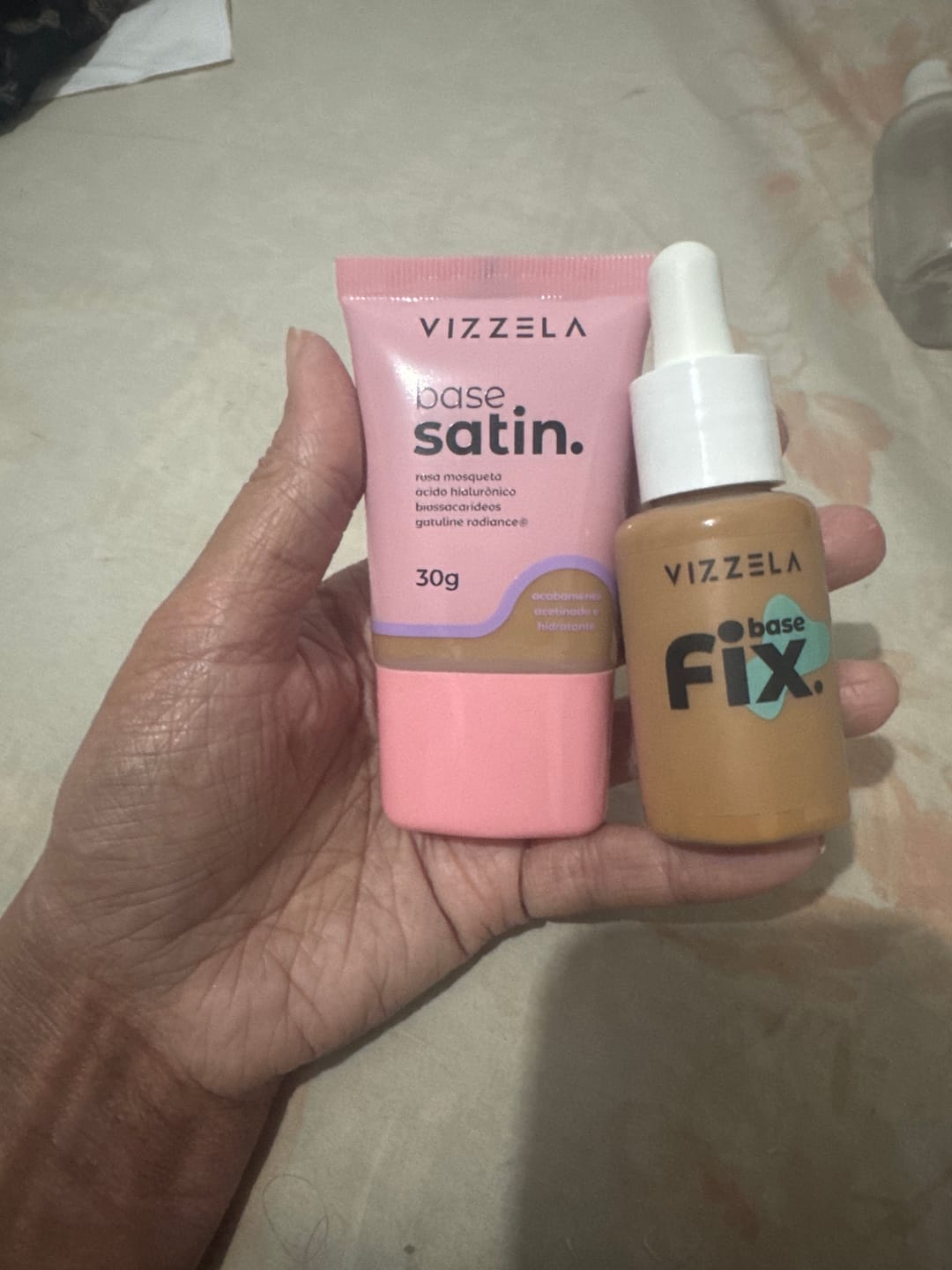 Customer photo review of Base Líquida FIX - Vizzela