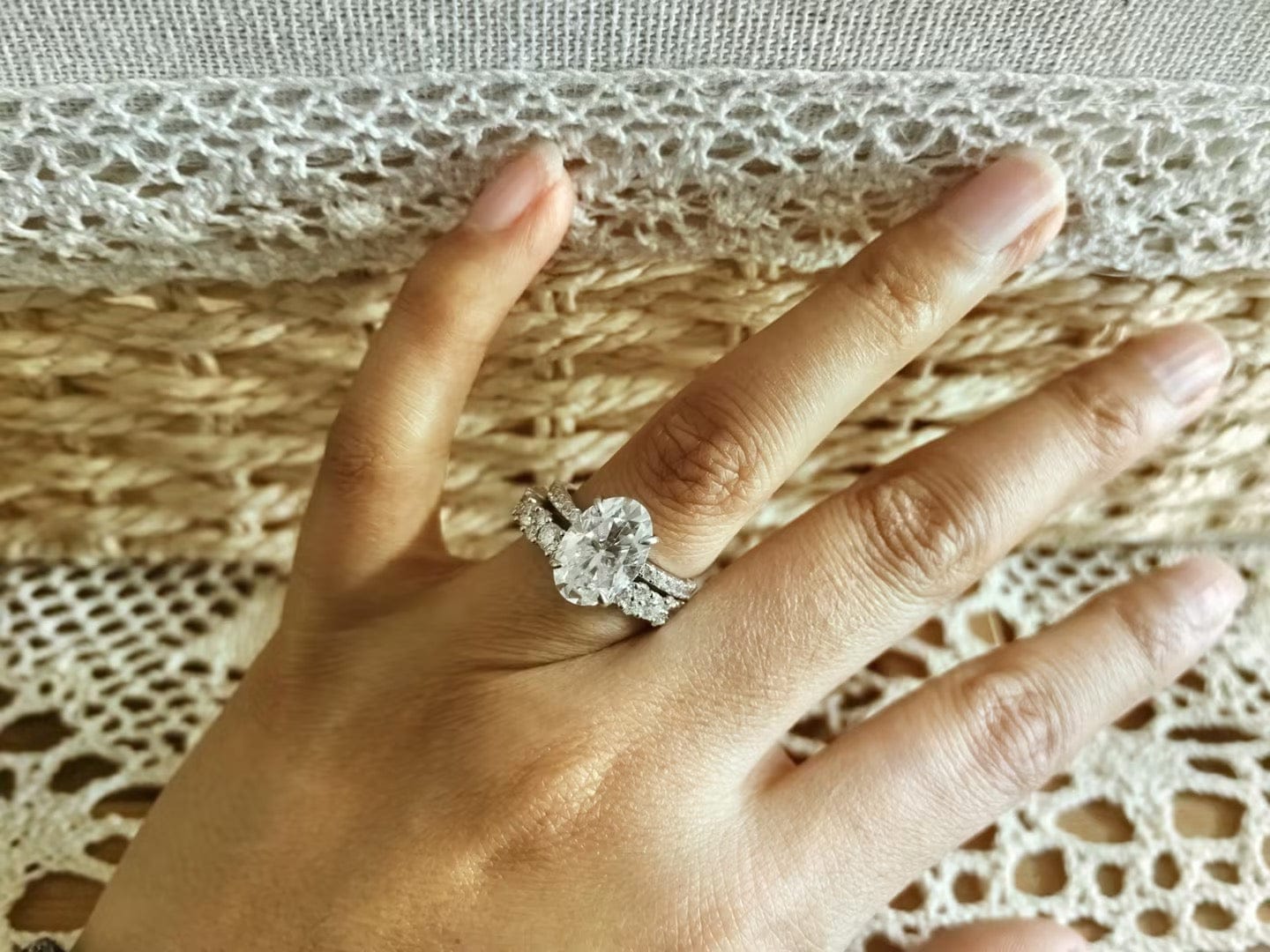 Customer photo review of S925 4.5Ct Luxury Oval Cut 2PC Wedding Ring Set In Sterling Silver Stackable Rings For Everyday Wear