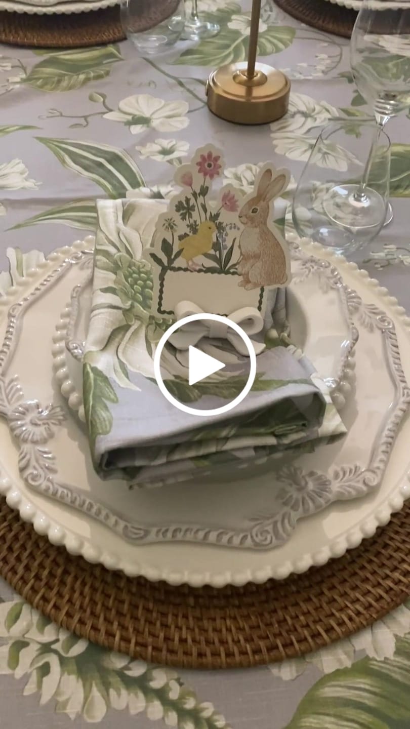 Customer video review of Georgie's Floral Grey and Moss Table Cloth