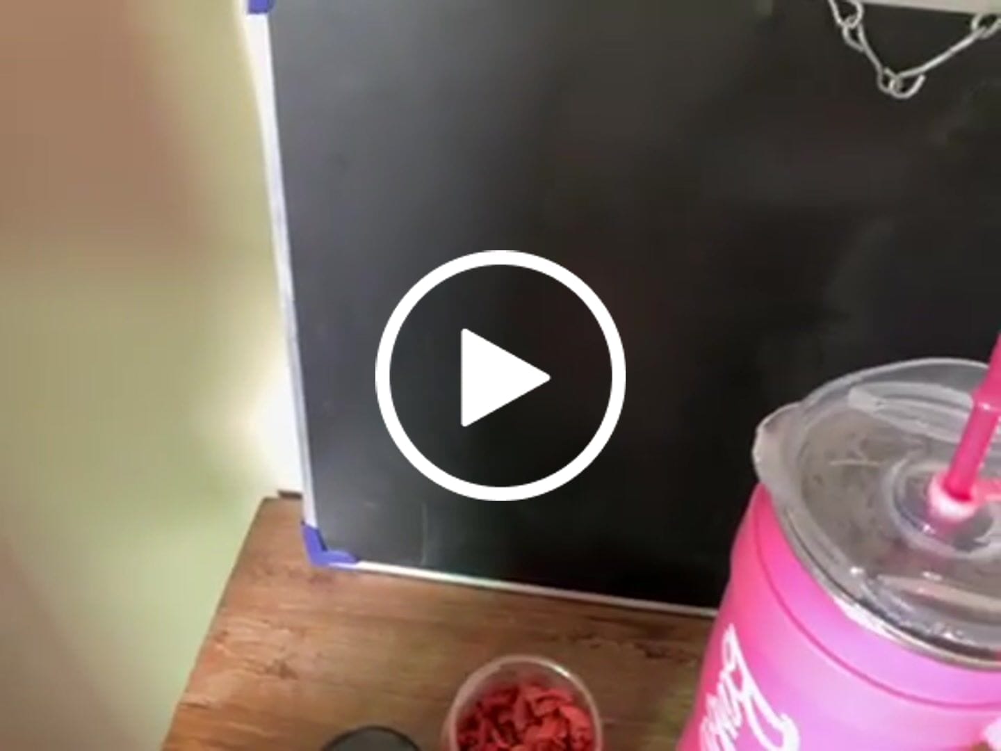 Customer video review of Red Goji Berries (سرخ گوجی بیریز) - Source Of Iron & Fiber