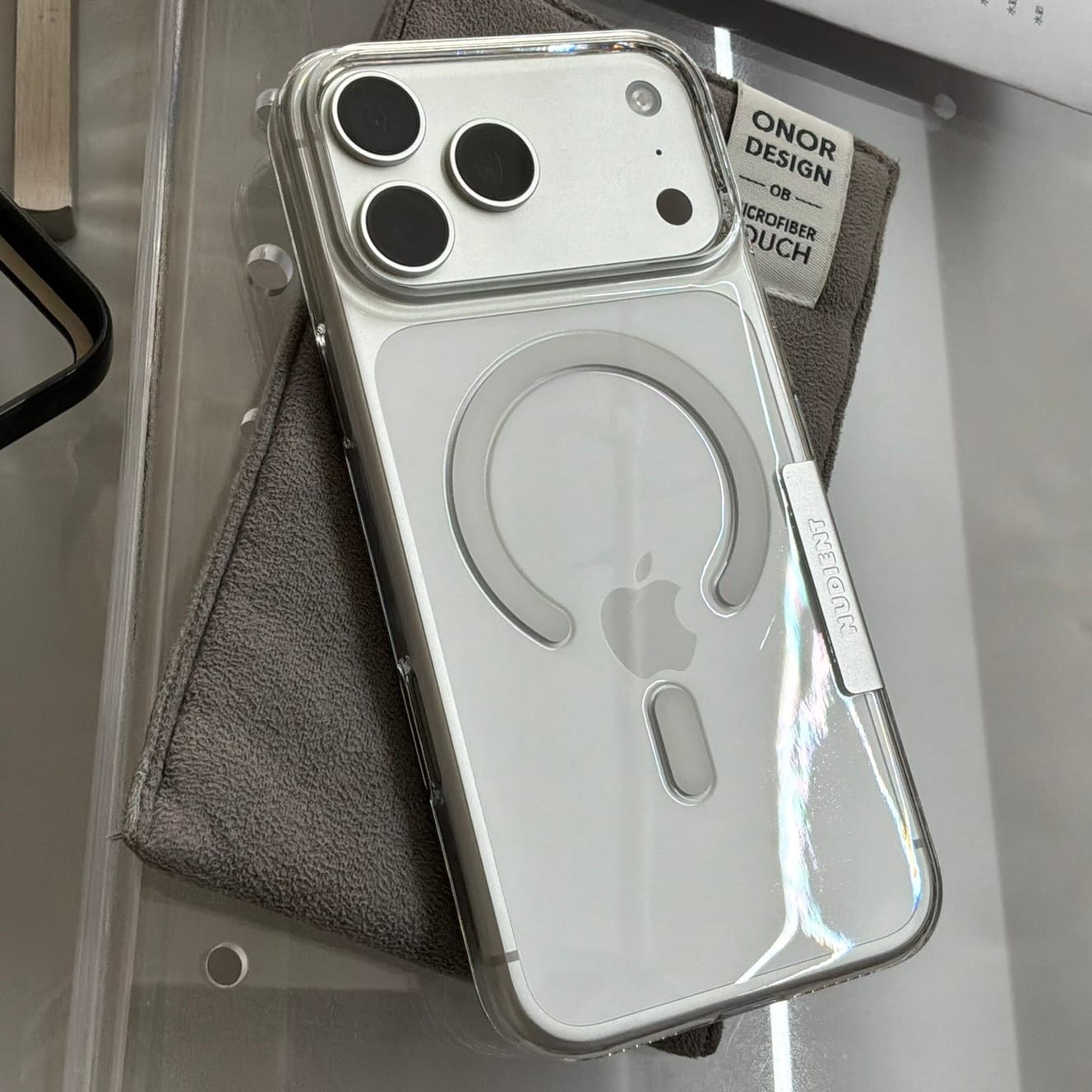 Customer photo review of Thin Case