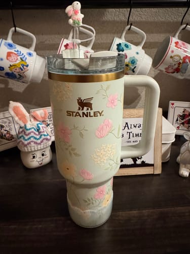 Customer photo review of Spring Bunny Straw Topper