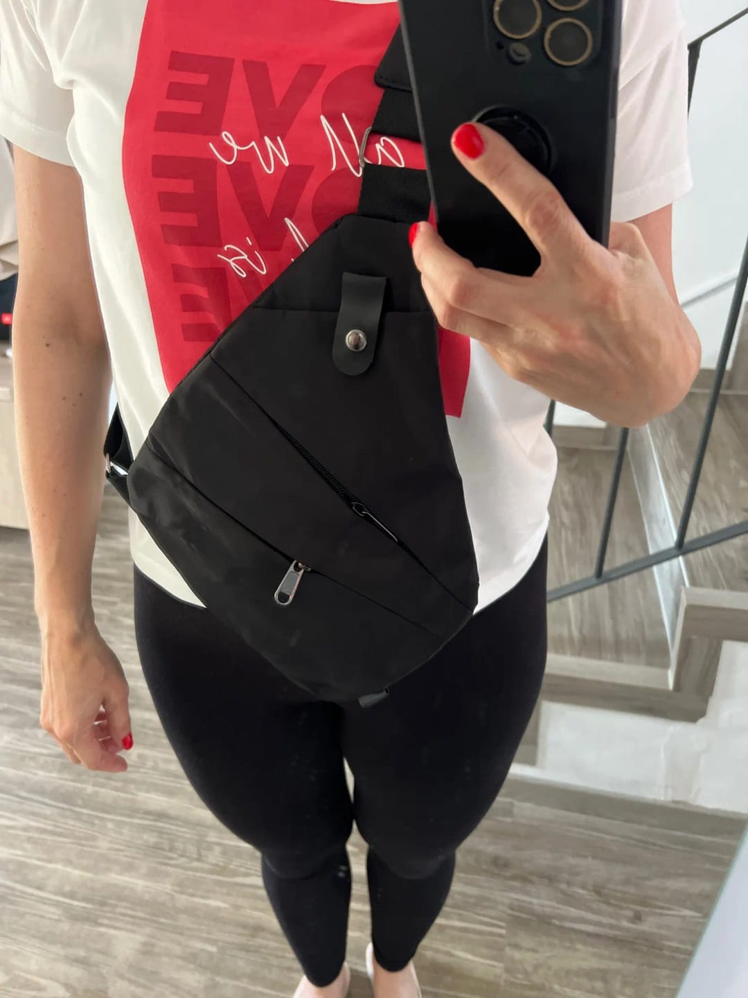 Customer photo review of SecuBag | Anti-Theft Urban Crossbody Bag