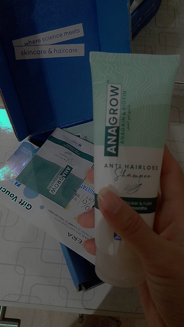 Customer photo review of Anagrow Shampoo