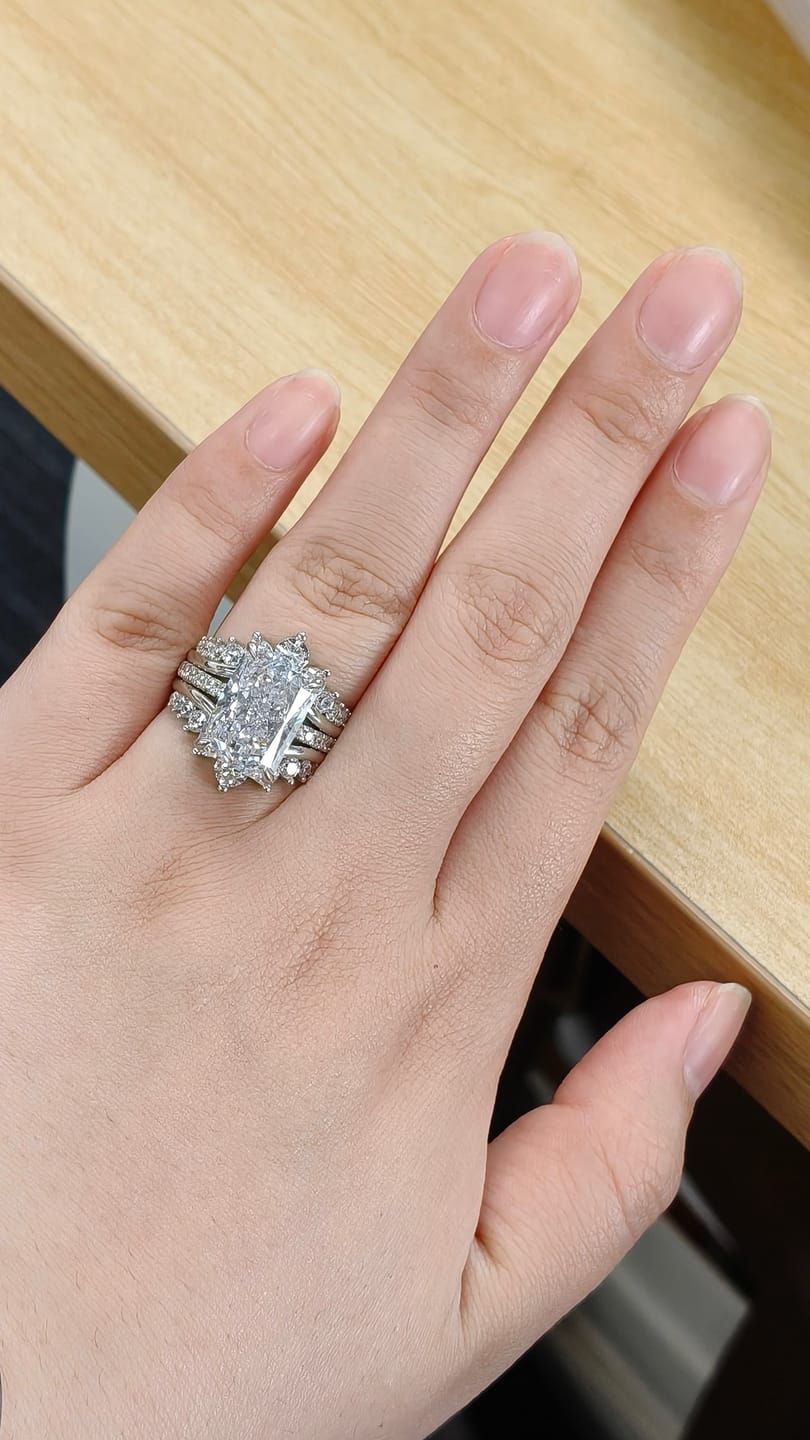 Customer photo review of S925 7.0 Carat Radiant Cut Insert Wedding Ring Set With Crown-Shaped Engagement Ring Enhancer