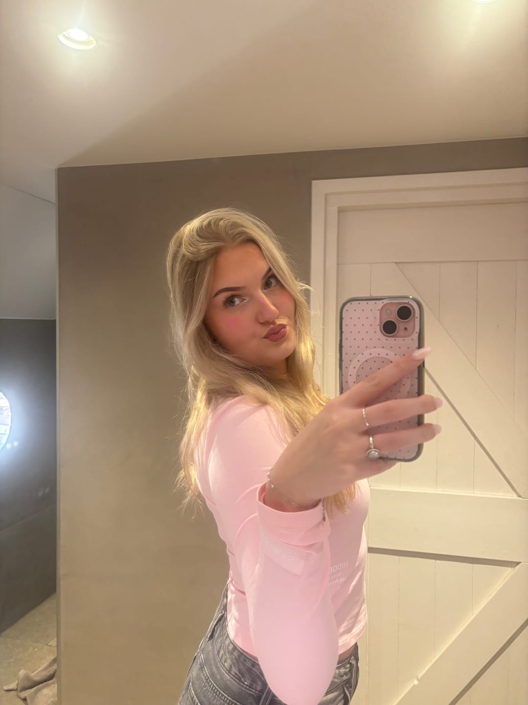 Customer photo review of LABEL LONGSLEEVE TOP LIGHT PINK