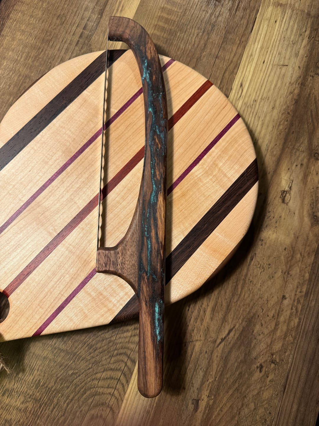Customer photo review of 15.9X2.75" Bread Cutting Bow Knife 1 Acrylic Router Template