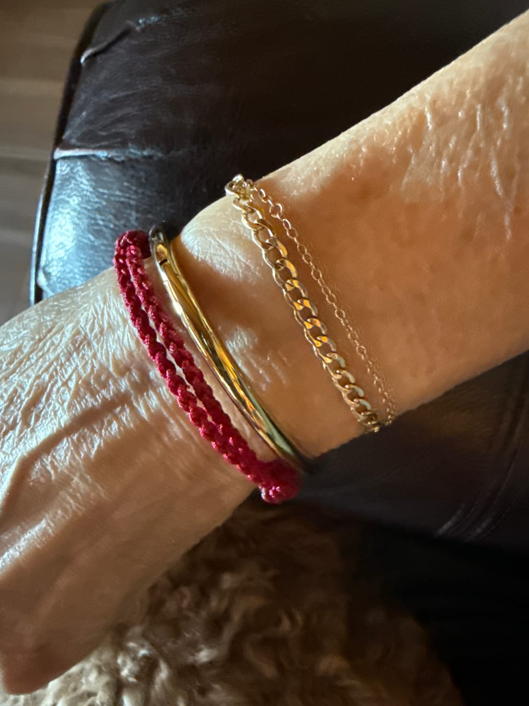 Customer photo review of Classic Oval Bangle
