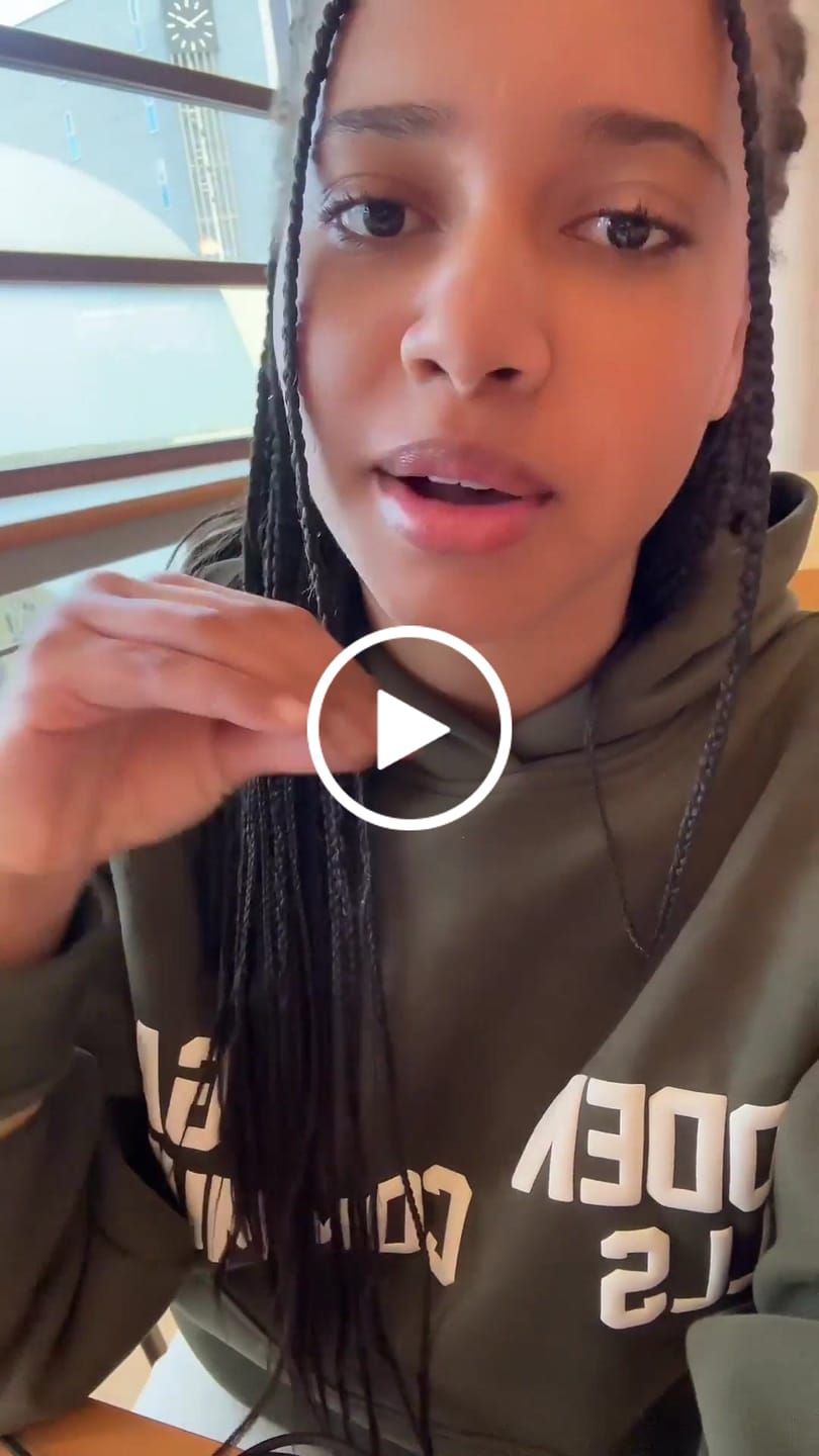 Customer video review of GATED COMMUNITY HOODIE OLIVE