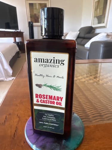 Customer photo review of Rosemary & Castor Hair Oil - Grow hair 20X faster